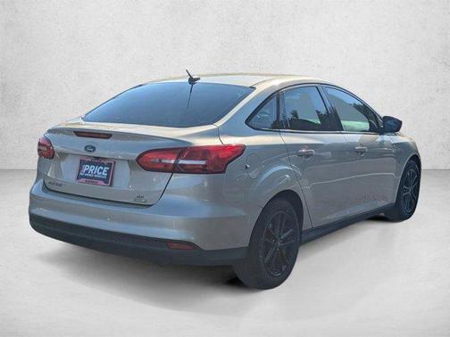 White Gold Metallic 2018 Ford Focus SE