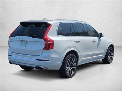 2021 Volvo XC90 T5 Momentum