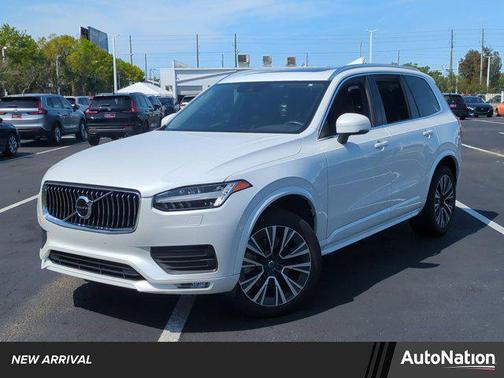 2021 Volvo XC90 T5 Momentum
