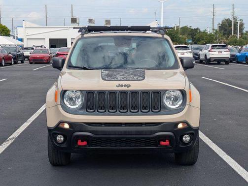 Mojave Sand 2017 Jeep Renegade Trailhawk