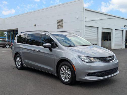2021 Chrysler Voyager LXI