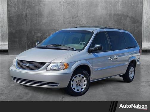 2002 Chrysler Town & Country LX