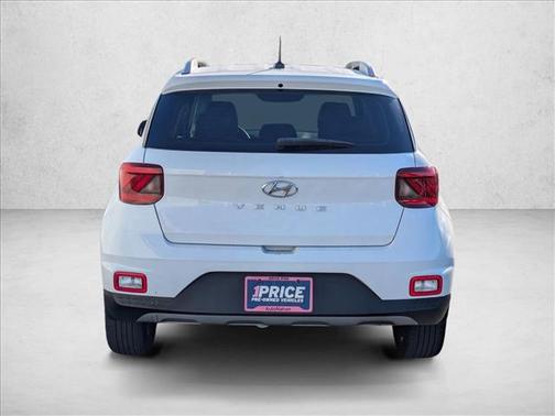 2023 Hyundai VENUE SEL