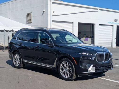 2024 BMW X7 xDrive40i