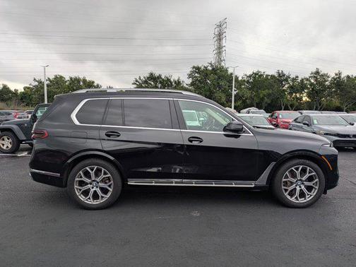 2024 BMW X7 xDrive40i