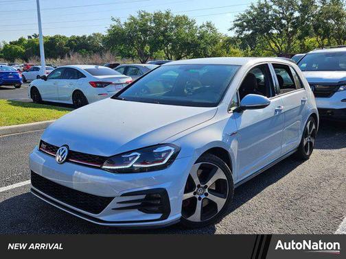 2019 Volkswagen Golf GTI 2.0T S 4-Door