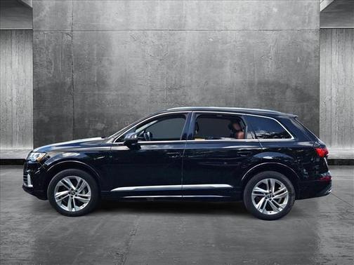 2020 Audi Q7 45 Premium Plus