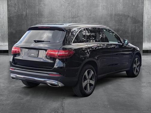 2017 Mercedes-Benz GLC 300 Base