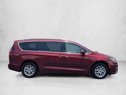 Velvet Red Pearlcoat 2021 Chrysler Pacifica Touring L
