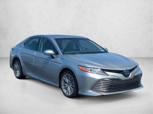 2018 Toyota Camry Hybrid XLE