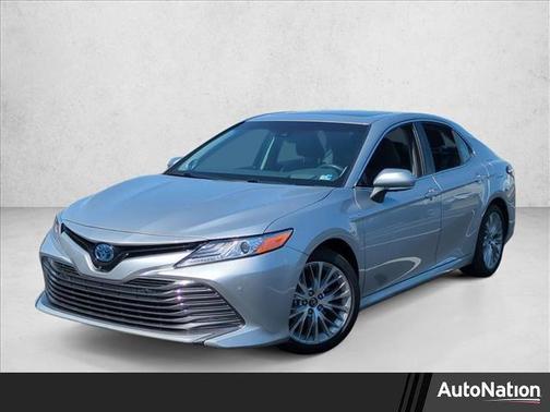 2018 Toyota Camry Hybrid XLE