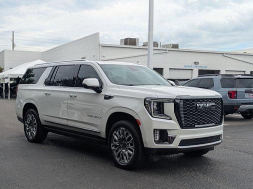 2023 GMC Yukon XL Denali Ultimate