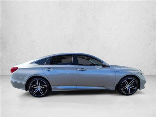 2022 Honda Accord Hybrid Touring