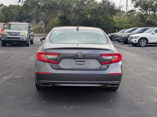2022 Honda Accord Touring 2.0T