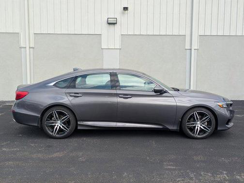 2022 Honda Accord Touring 2.0T