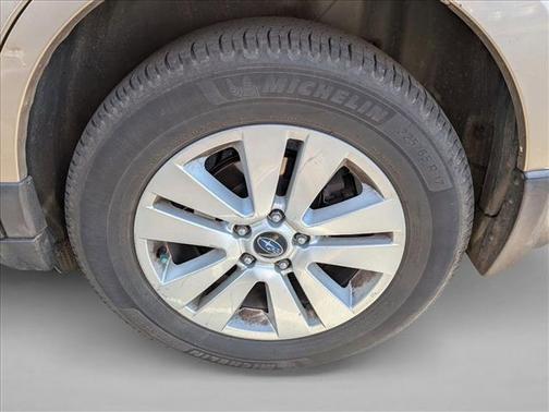 2016 Subaru Outback 2.5i Premium