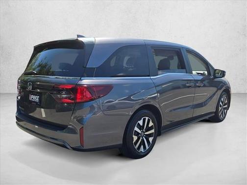 Silver 2025 Honda Odyssey EX-L