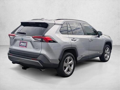Silver Sky Metallic 2021 Toyota RAV4 Hybrid SE
