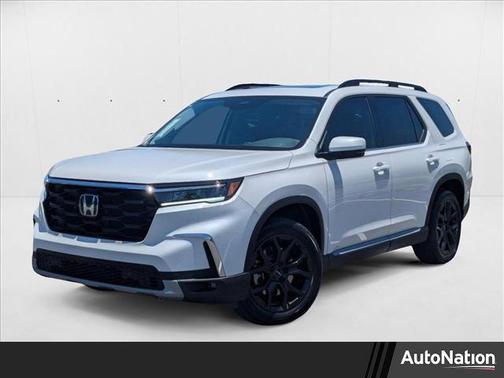 2025 Honda Pilot Touring 8-Passenger