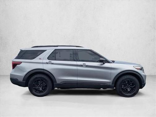Iconic Silver Metallic 2021 Ford Explorer Timberline