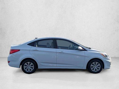 Chalk White 2017 Hyundai Accent SE