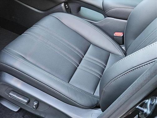 Crystal Black Pearl 2026 Honda HR-V EX-L