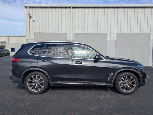 2023 BMW X5 sDrive40i