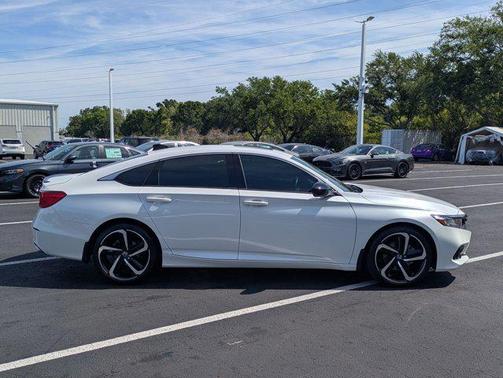 Platinum White Pearl 2022 Honda Accord Sport 2.0T