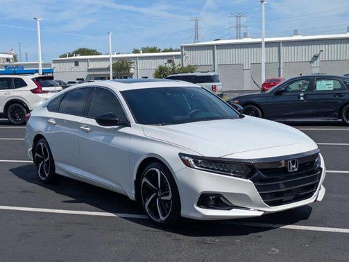 Platinum White Pearl 2022 Honda Accord Sport 2.0T