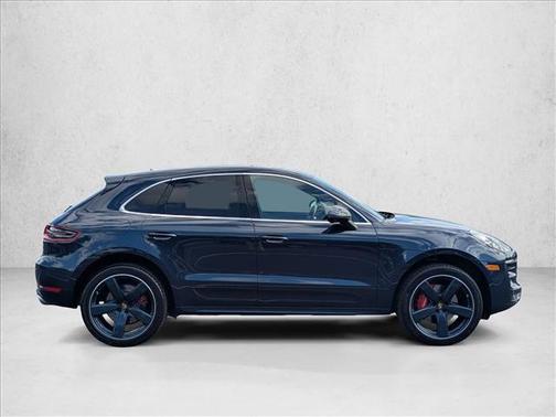 Dark Blue Metallic 2016 Porsche Macan Macan Turbo