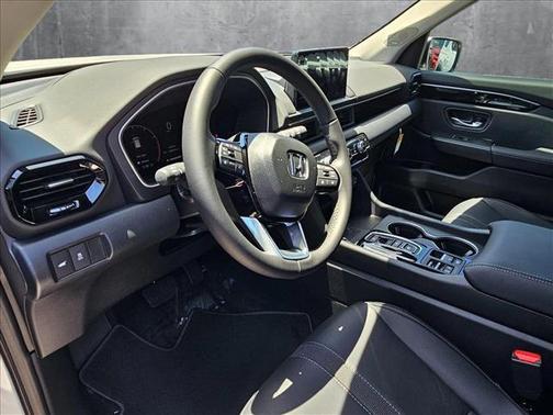2025 Honda Pilot Touring 8-Passenger