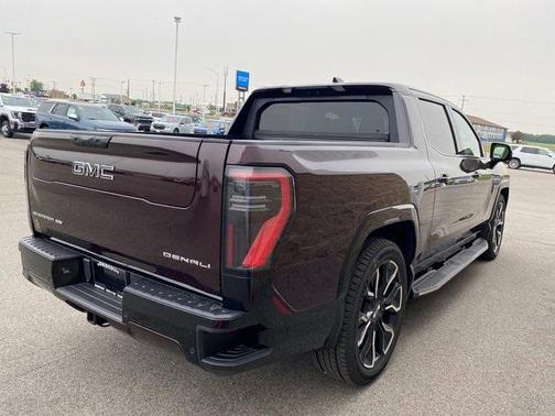 2025 GMC Sierra EV Extended Range Denali