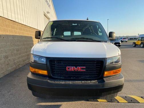 2025 GMC Savana 2500 Work Van