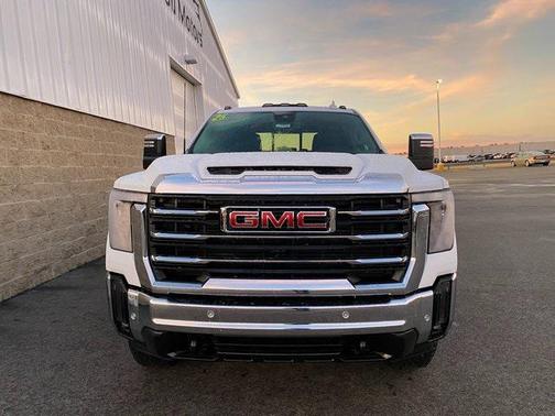 2025 GMC Sierra 2500 SLT