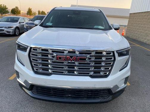 2024 GMC Acadia Denali