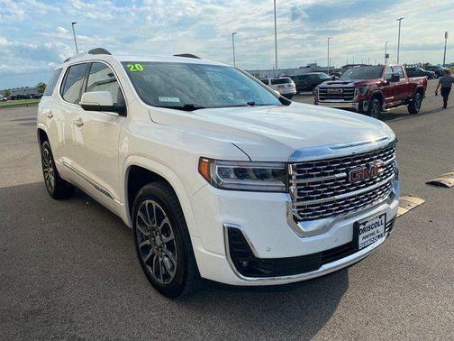 2020 GMC Acadia Denali