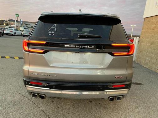 2025 GMC Acadia Denali