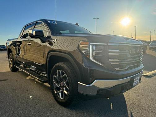 2022 GMC Sierra 1500 SLT