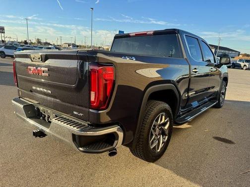 2022 GMC Sierra 1500 SLT