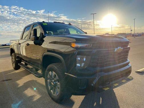 2026 Chevrolet Silverado 2500 Custom