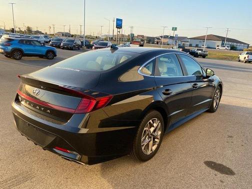 2021 Hyundai SONATA SEL
