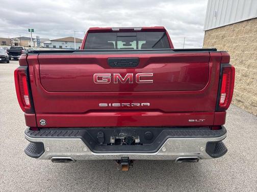 2022 GMC Sierra 1500 SLT