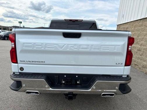 Polar White Tricoat 2026 Chevrolet Silverado 1500 LTZ