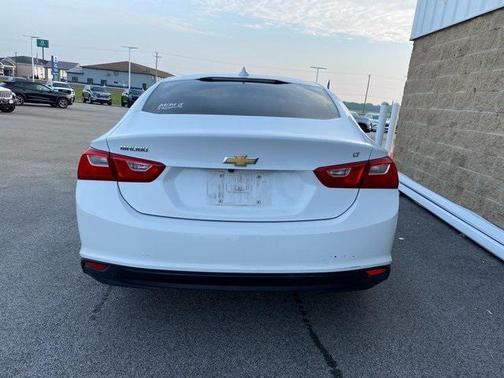 2017 Chevrolet Malibu 1LT