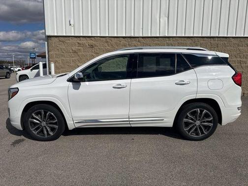 Summit White 2018 GMC Terrain Denali