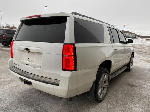 2017 Chevrolet Suburban LT
