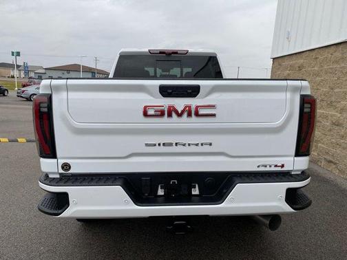 2026 GMC Sierra 2500 AT4