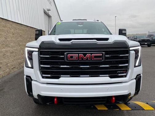 2026 GMC Sierra 2500 AT4