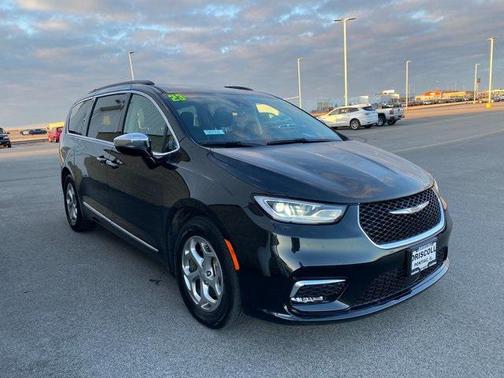 2023 Chrysler Pacifica Limited