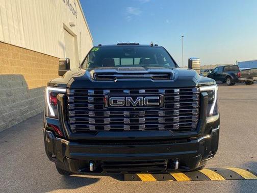 2025 GMC Sierra 2500 Denali Ultimate